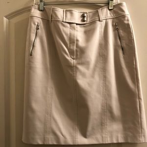 Escasa Sport Skirt in Creme